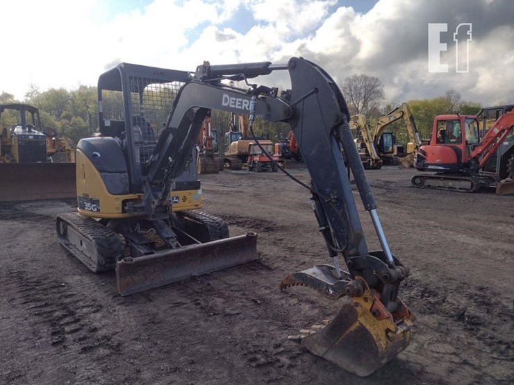 2018-deere-35g-image-46