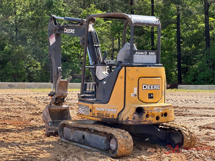 2016-deere-35g-image-1