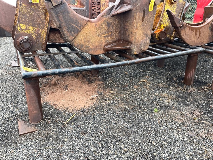 #5072-•-heavy-duty-metal-rack-image-1