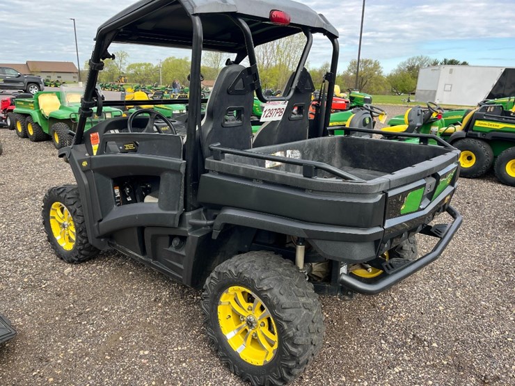 john-deere-gator-image-5