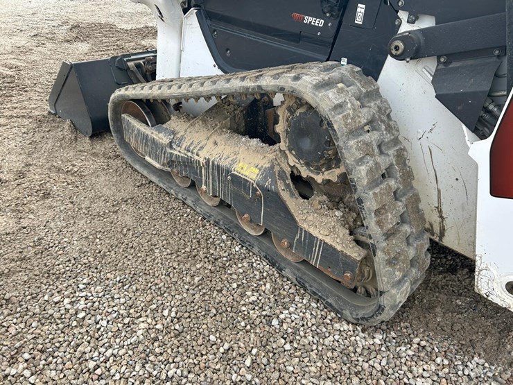 2023-bobcat-t76-image-17