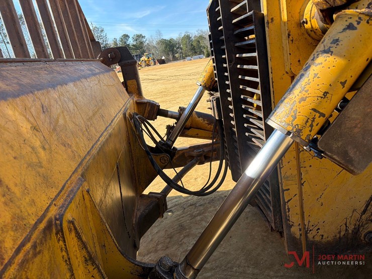 1998-deere-750c-image-9