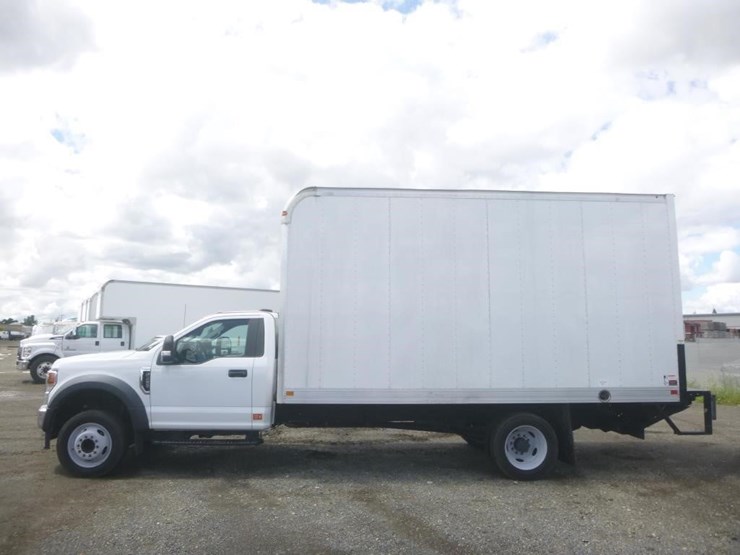 2022-ford-f450-xl-image-5