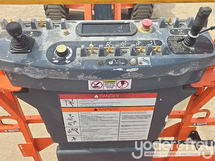 2007-jlg-450aj-image-33