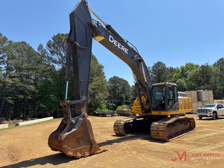 2017-deere-350g-lc-image-2