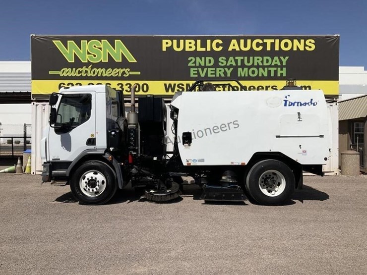 2016-kenworth-k370-image-1