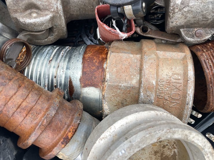 #5085-•-pallet-of-industrial-hose-fittings-image-3