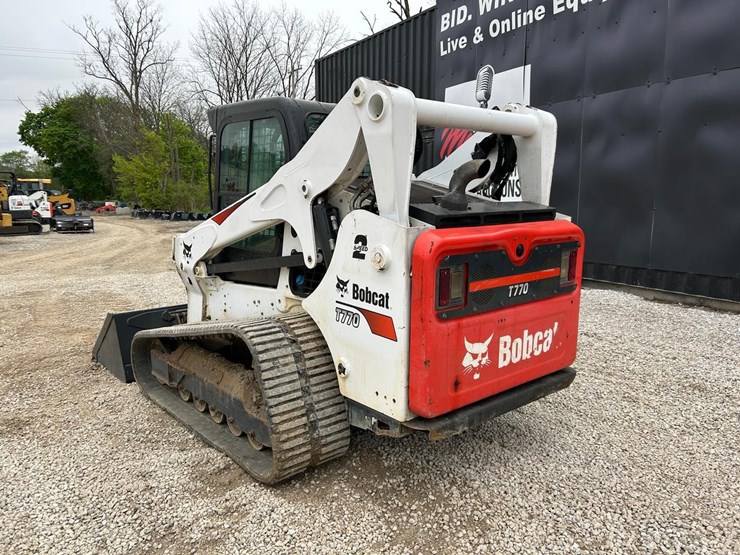 2020-bobcat-t770-image-2