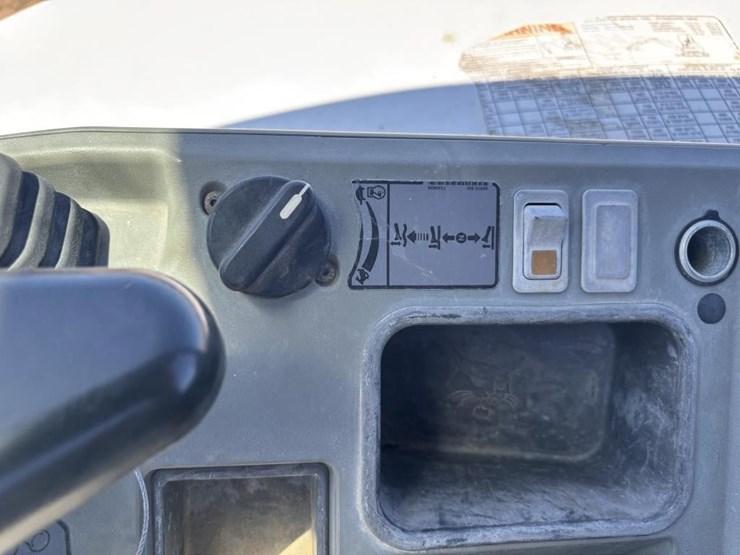 2018-bobcat-e50-image-33