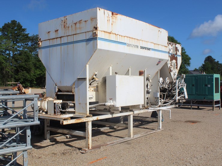 #82378-•-cemen-tech-concrete-dispenser-with-conveyor-belt-image-3