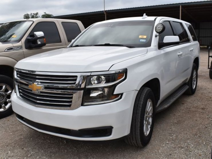 2018-chevrolet-tahoe-image-1