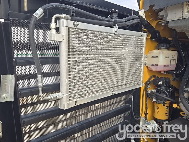 2021-caterpillar-289d3-image-34