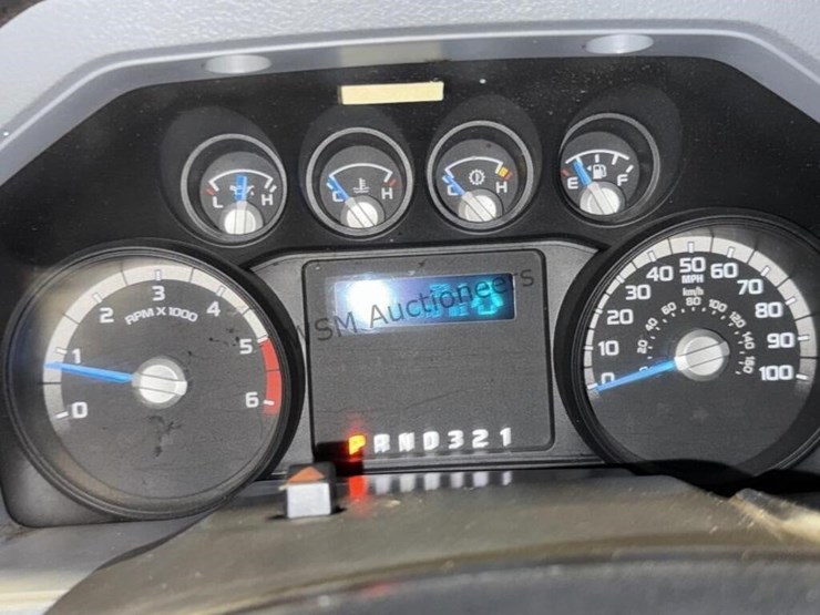 2013-ford-f450-image-24