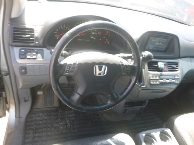 2006-honda-odyssey-image-10