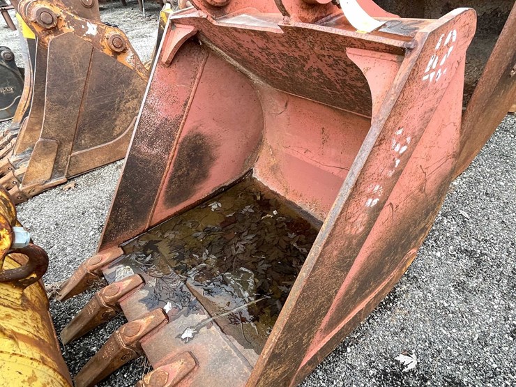 #5017-•-excavator-bucket-image-8