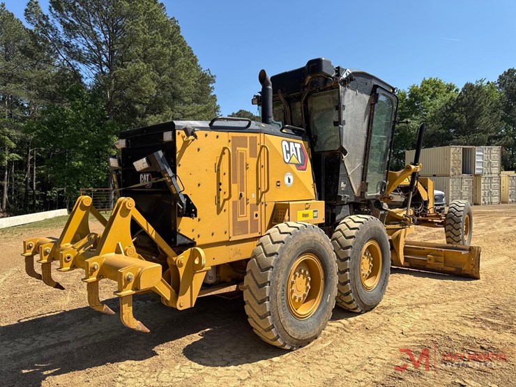 2021-caterpillar-120-image-2