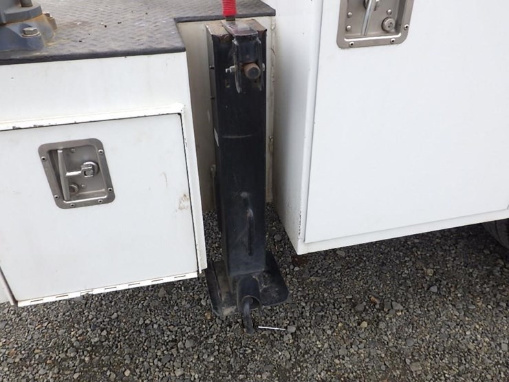 2017-ford-f450-image-21