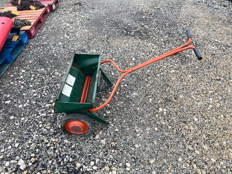 #5091-•-scotts-graden-spreader-image-1