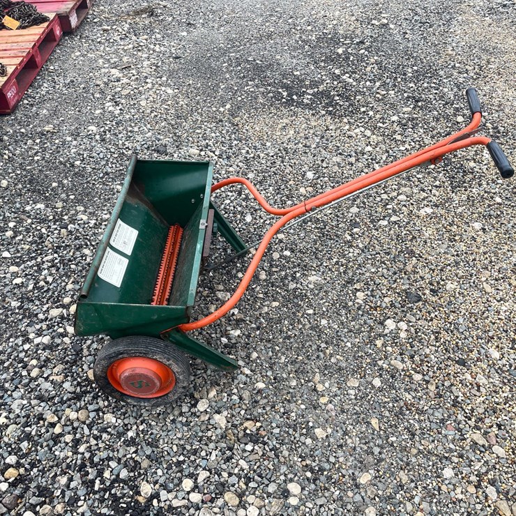 #5091 • Scotts Graden Spreader