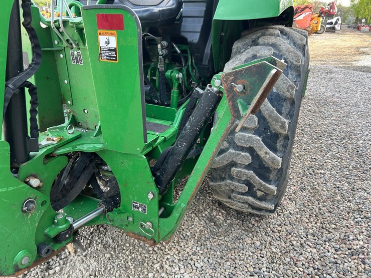2024-john-deere-4044r-image-14