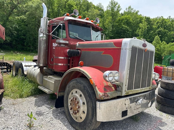 1985-peterbilt-359-image-1