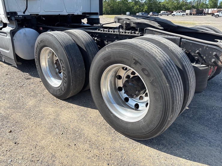 2015-international-prostar-image-6
