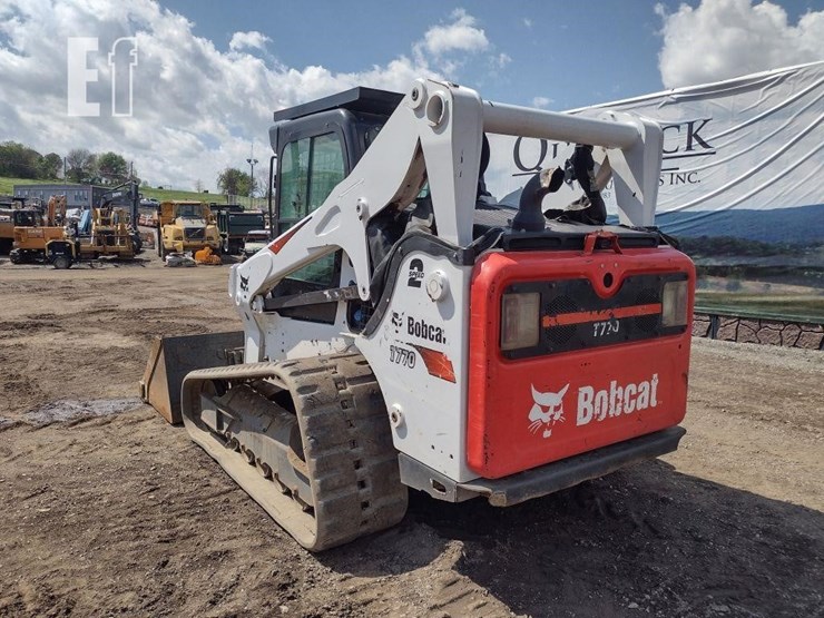 2022-bobcat-t770-image-35