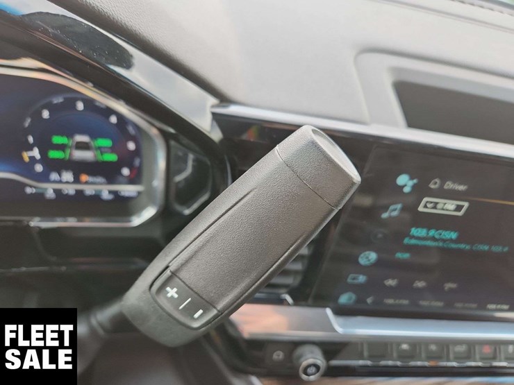 2024-chevrolet-silverado-1500-image-11
