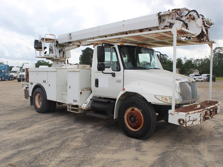 2004-international-durastar-4300-image-2