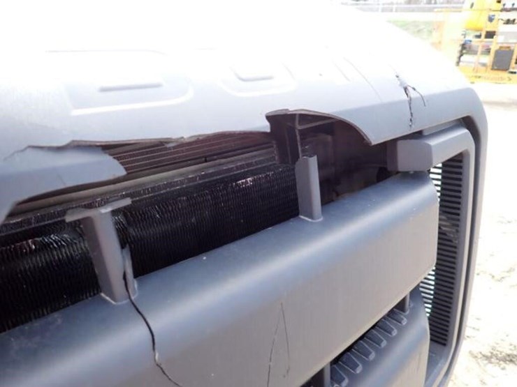 2012-ford-f550-xl-image-47