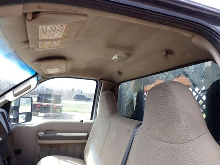 2009-ford-f550-image-23