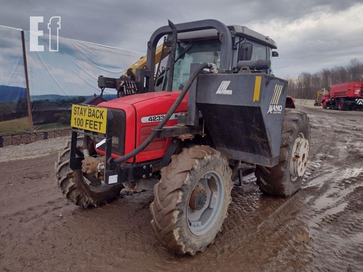 2002-massey-ferguson-4233-image-32