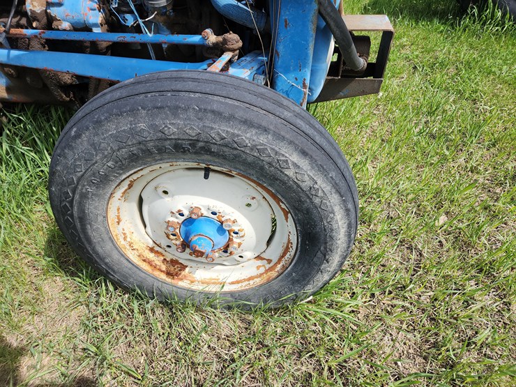 ford-601-workmaster-image-14