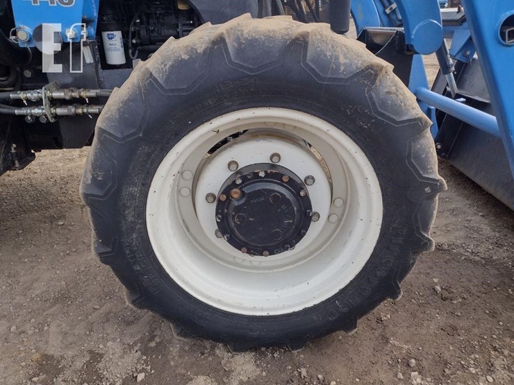 new-holland-ts110-image-25