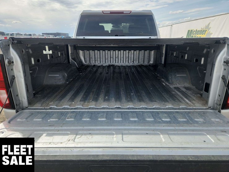 2021-gmc-sierra-2500hd-image-11