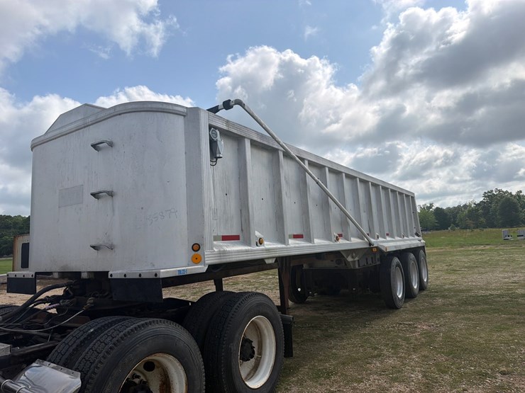#35879-•-1998-mate-32ft-trailer-image-1