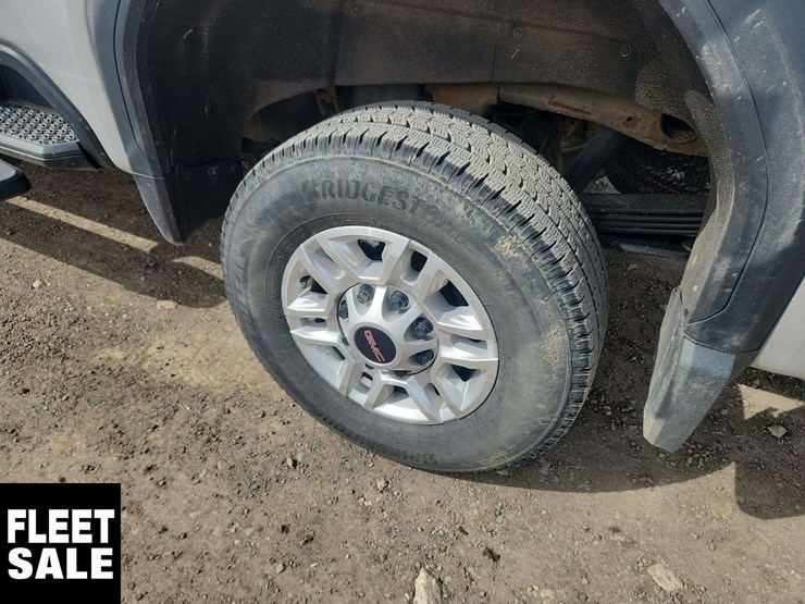 2021-gmc-sierra-2500hd-image-30