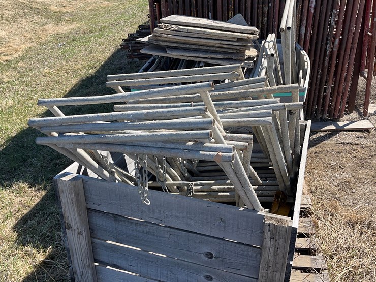 masonry-bucket-stands-image-8