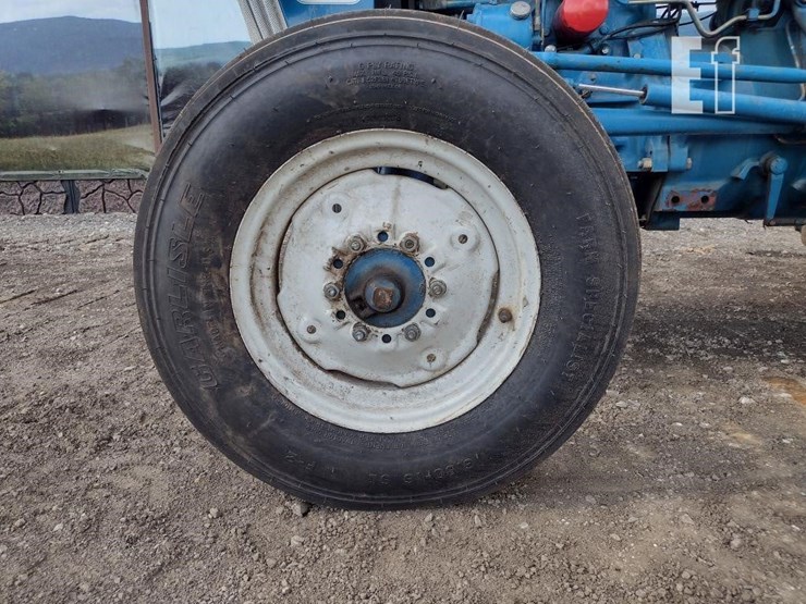 ford-2910-image-13