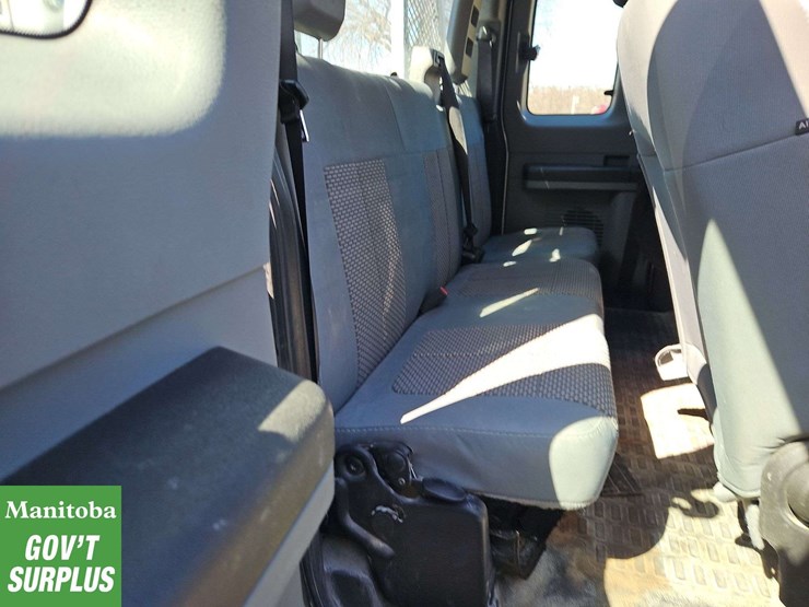 2011-ford-f250-image-24