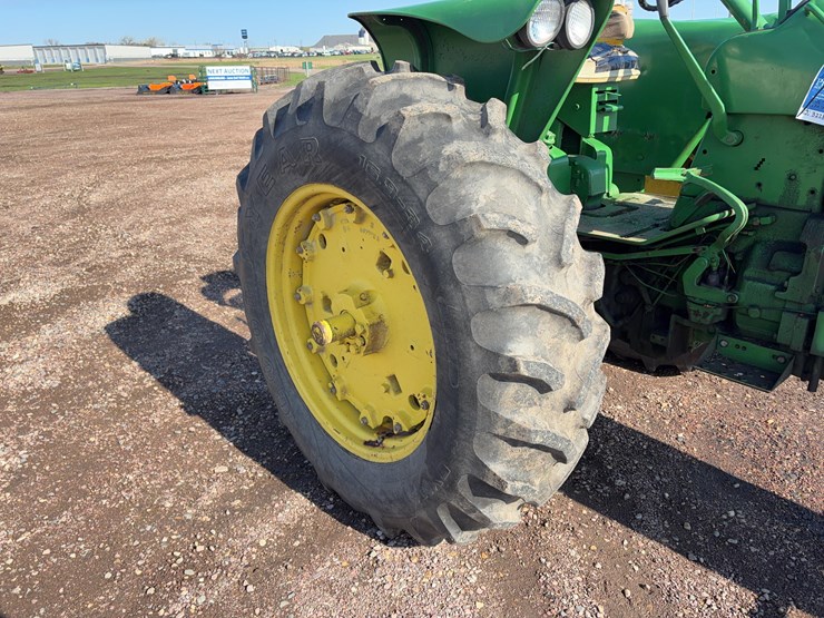 1961-john-deere-3020-image-30