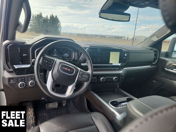 2024-gmc-sierra-2500hd-image-17