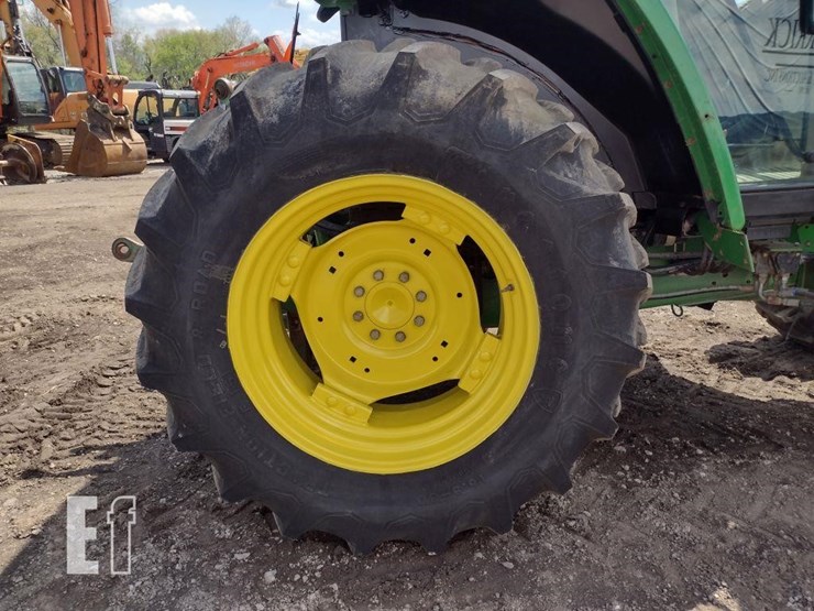 john-deere-6210-image-25