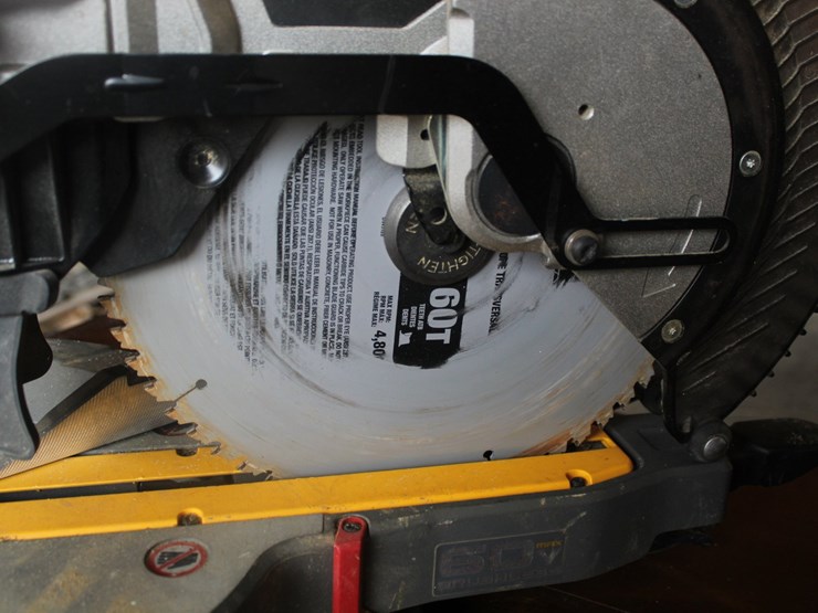 #3403-•-dewalt-12in-cordless-sliding-miter-saw-image-3