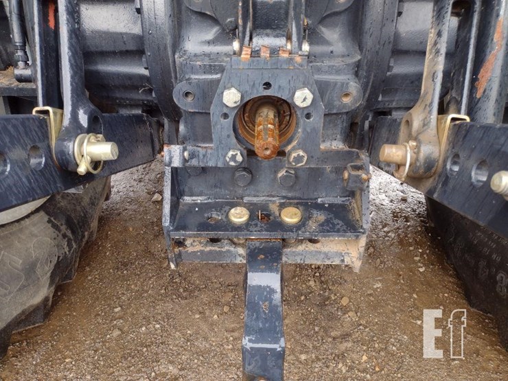 2013-case-ih-farmall-110a-image-30