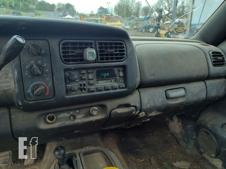 1998-dodge-dakota-slt-image-8