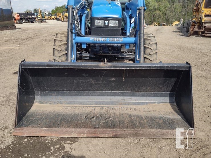 new-holland-ts110-image-21