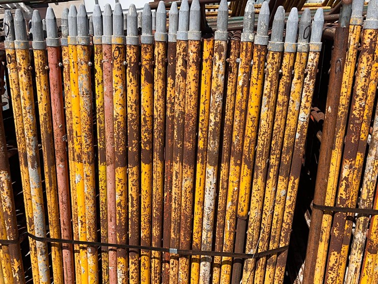 non-stop-scaffolding-on-carrying-cage-image-2