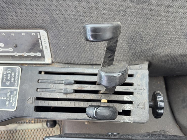 john-deere-4430-image-25