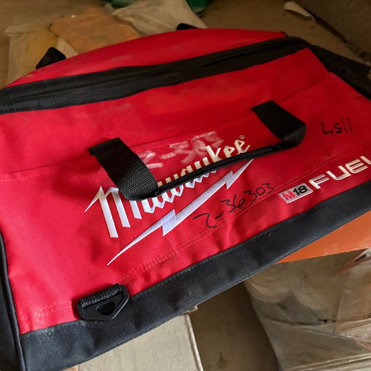 #1157 • M18 FUEL MILWAUKEE TOOL BAG